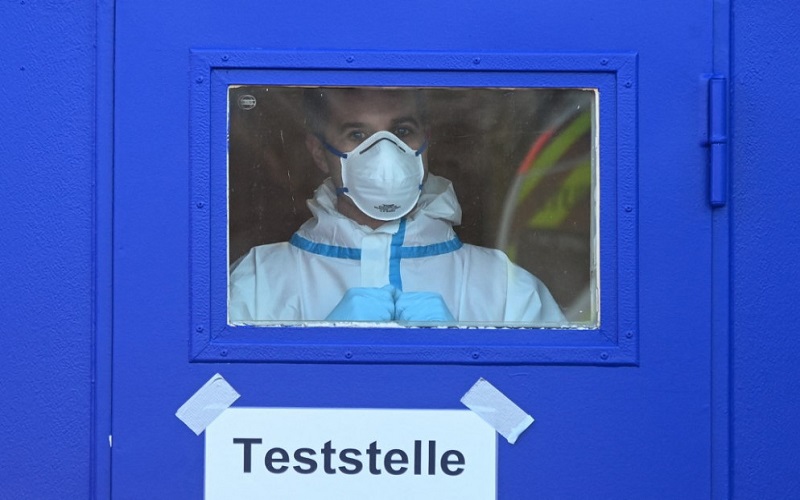 ضبط 3 مخالفين لشروط العزل المنزلي