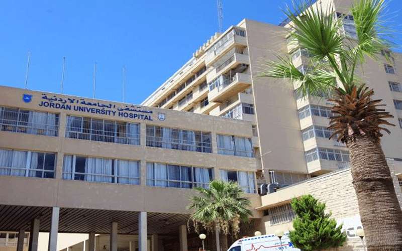مستشفى الجامعة يوقف العمليات غير الطارئة