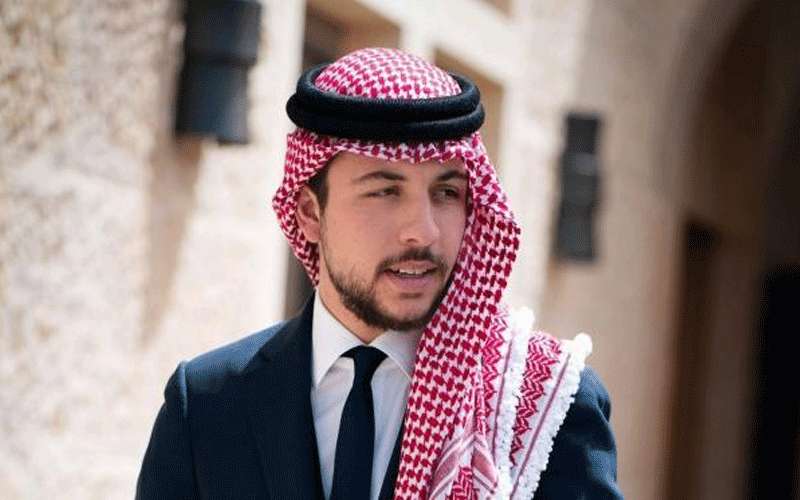 ولي العهد يعزي بوفاة الناشط العمري