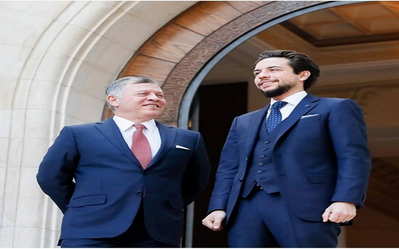 الملك وولي العهد يتلقيان برقيات تهنئة