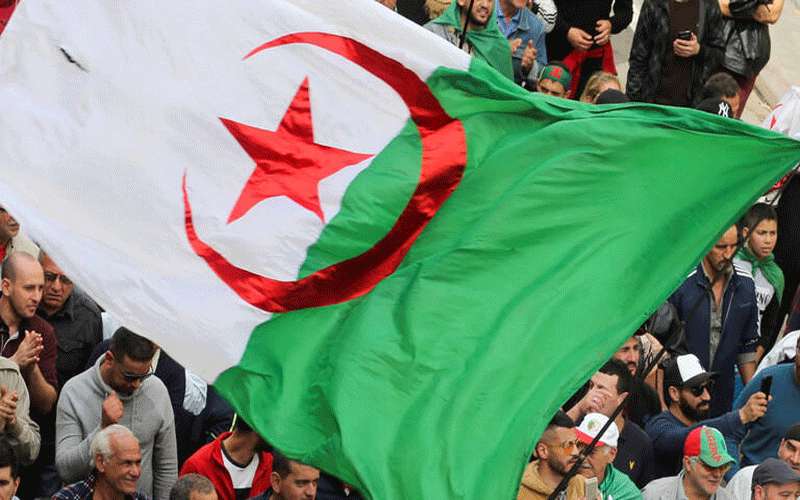 الجزائر.. مطالب بتغيير موعد العطلة الأسبوعية