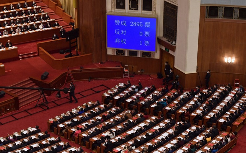 البرلمان الصيني يقر خطة تعديل نظام