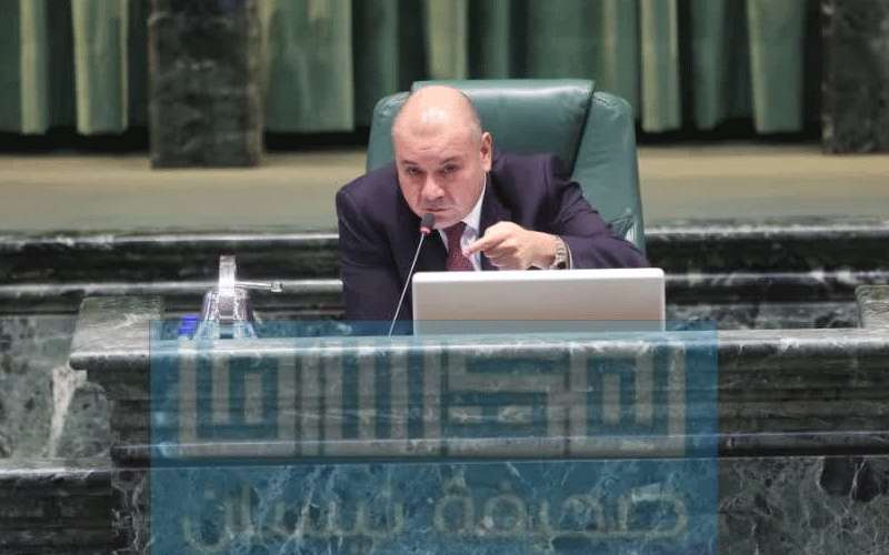 العودات يترأس اجتماعا طارئا للجنة الصحة