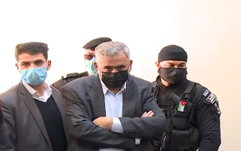 الوزير المقال عبيدات يمثل أمام مدعي