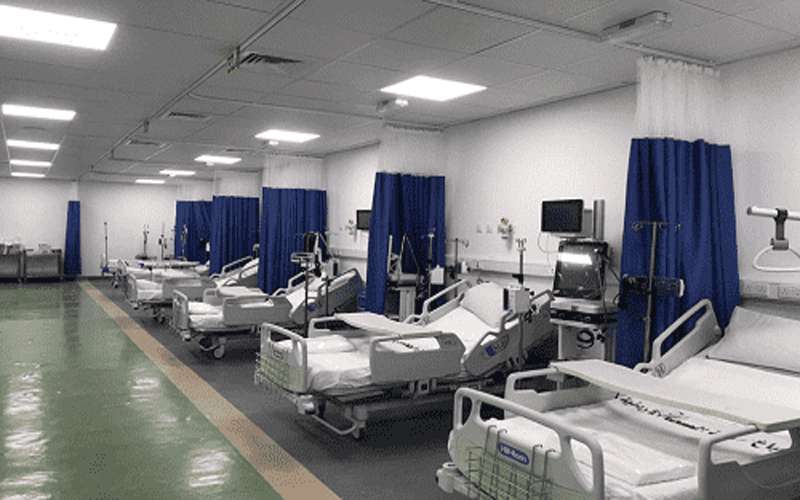 التحقق من الأكسجين بمستشفى عمان الميداني