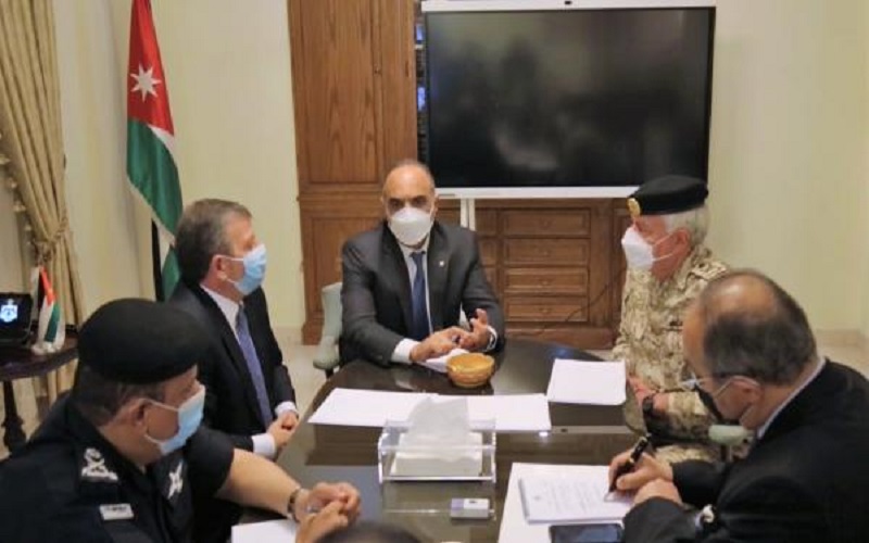 الخصاونة يشدد ضرورة انفاذ القانون والتعليمات