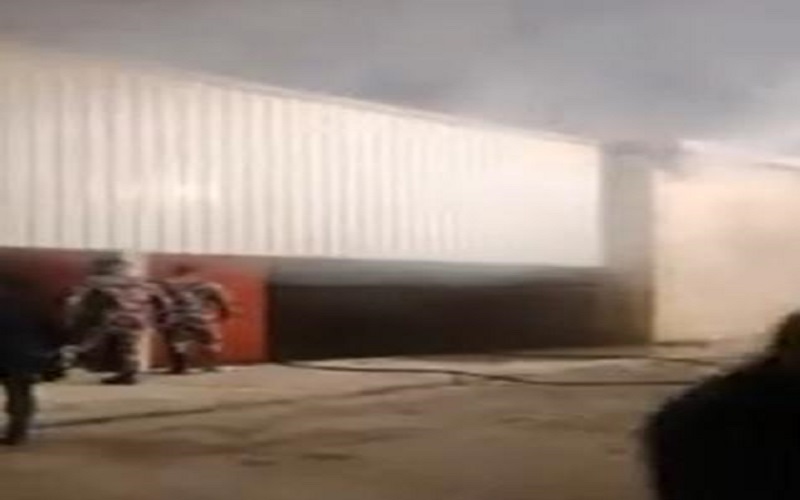 حريق مستودعات مول في الكرك