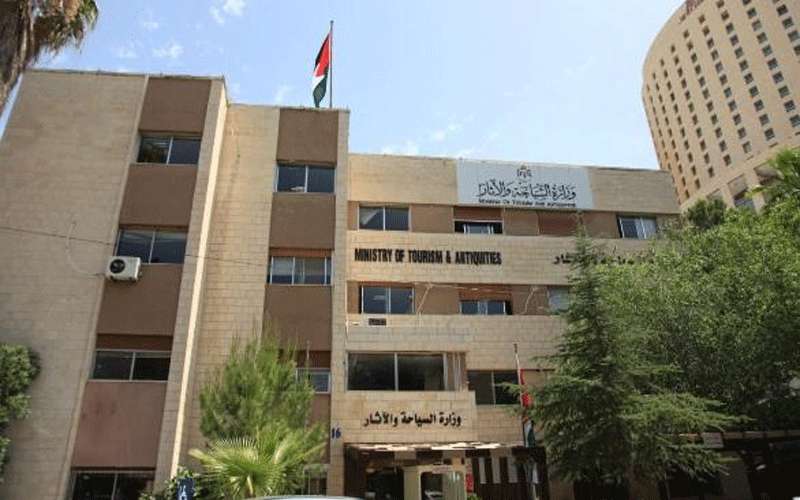 إغلاق 8 منشآت سياحية وإنذار ومخالفة