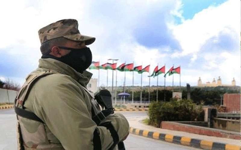 القوات المسلحة تنتشر على مداخل ومخارج