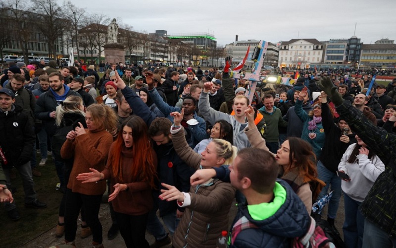 تظاهرات في أوروبا ضد قيود احتواء