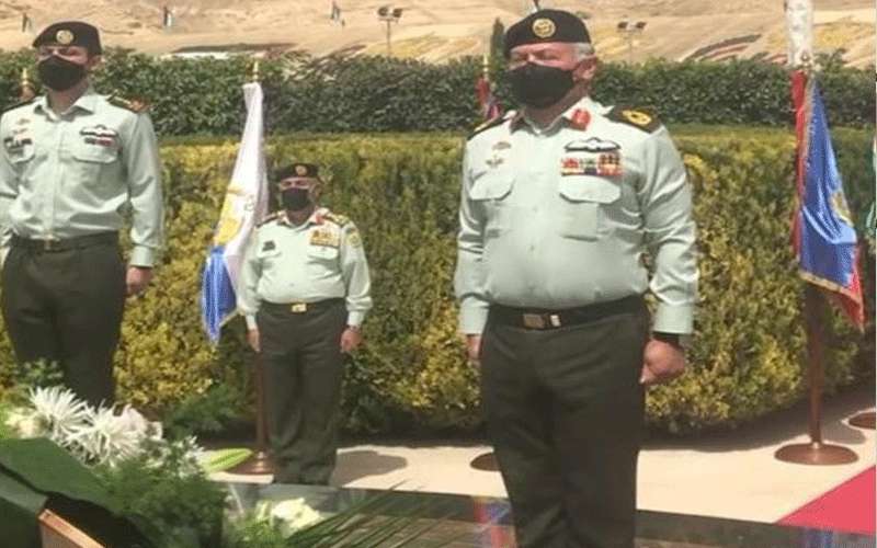 الملك وولي العهد يزوران الصرح التذكاري