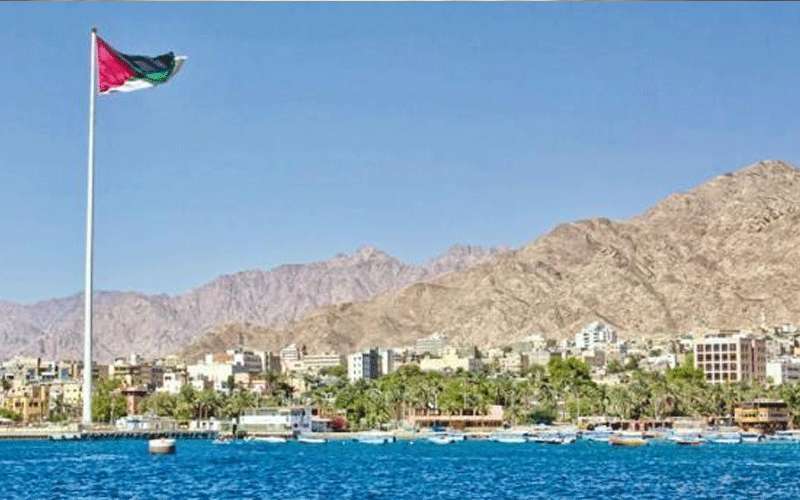 تنبيه من اضطراب البحر بالعقبة