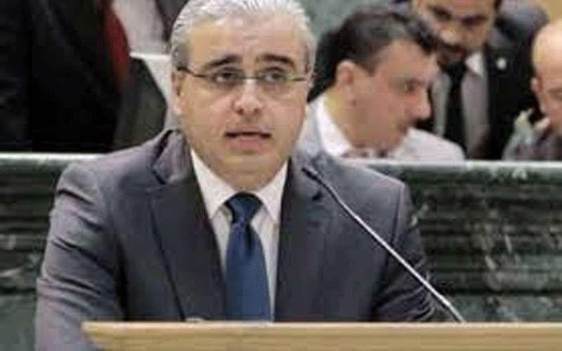 البدور يطالب بإعطاء لقاح كورونا للكوادر