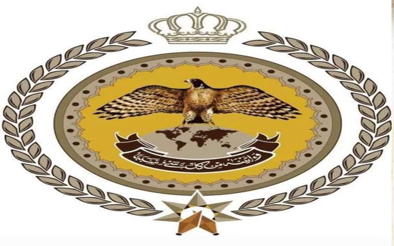 الأزمات يدعو للتشدد في اتباع سبل