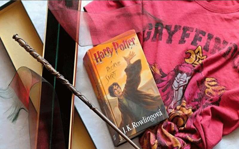 مزاد يعرض عصا هاري بوتر للبيع