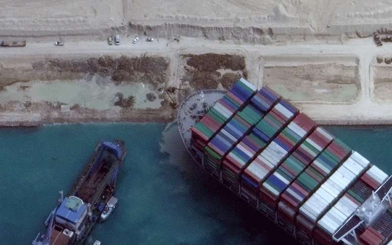 السيسي: المصريون نجحوا بأزمة السفينة