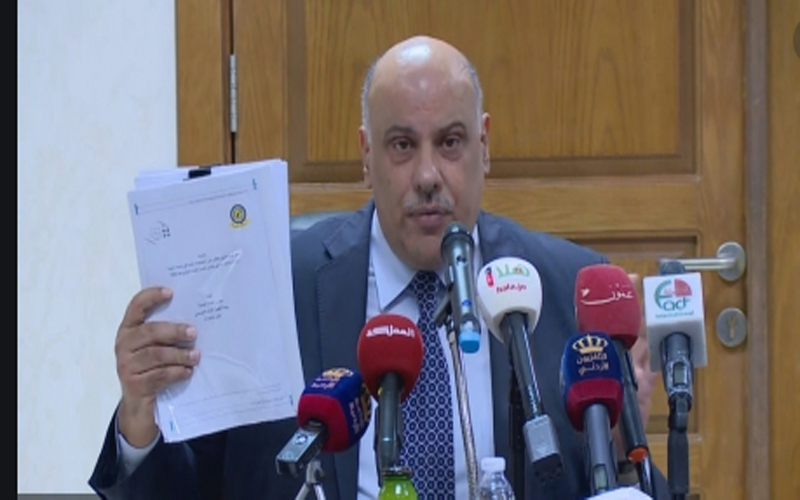 207 مستشار في الحكومة منهم 36