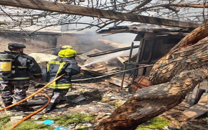 حريق بمستودع أثاث مستعمل في الزرقاء