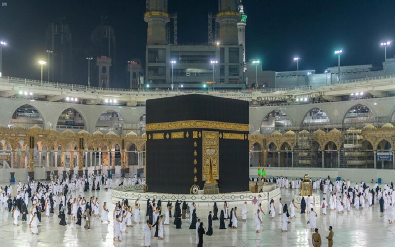 القبض على شخص حمل سلاحا داخل