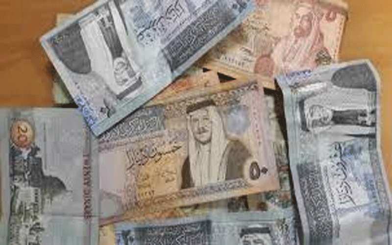 الهواري: صرف مكافآت اطباء الامتياز وزيادة