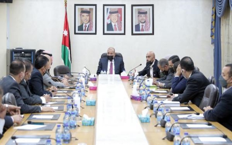 العمل النيابية: معنيون بإقرار قانون عمل