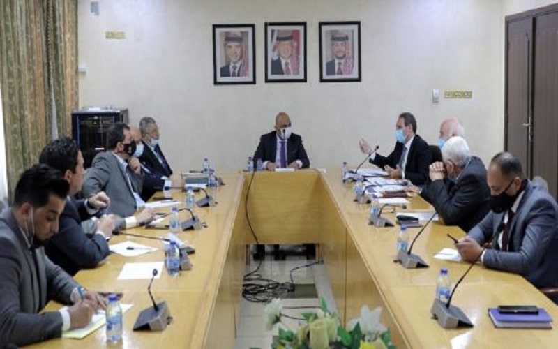 الهواري: تغيير نهج واجراءات الحظر قريبا