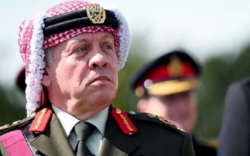 الملك يوكل الأمير الحسن بالتعامل مع