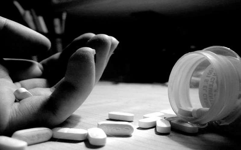 انتحار شاب ومحاولتي انتحار في الأردن