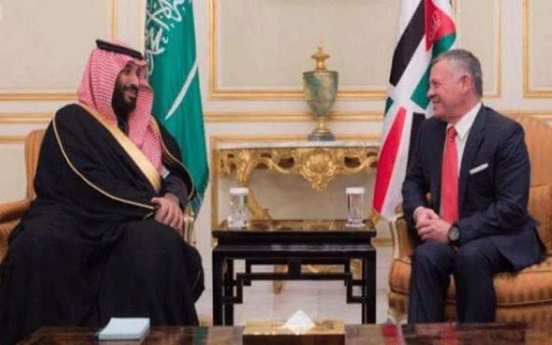 الملك يتلقى برقية تهنئة من بن