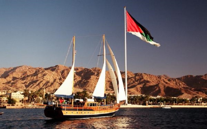 بخيت يستعرض فرص العقبة امام مستثمرين