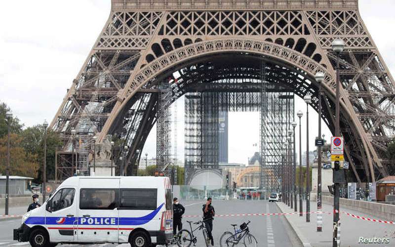 قتيل بإطلاق نار أمام مستشفى في