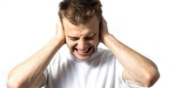 طنين الأذن مؤشر للإصابة بأمراض خطيرة