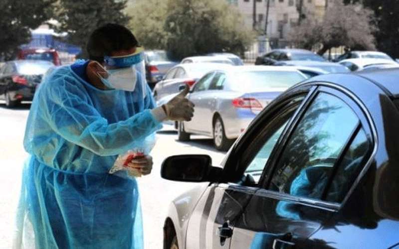 بدء إعطاء اللقاحات داخل المركبات في