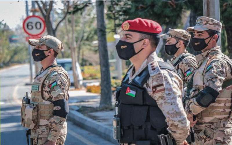 الجيش ينتشر على مداخل ومخارج محافظات