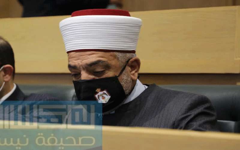 الخلايلة عن اغلاق المساجد: علينا التحمل