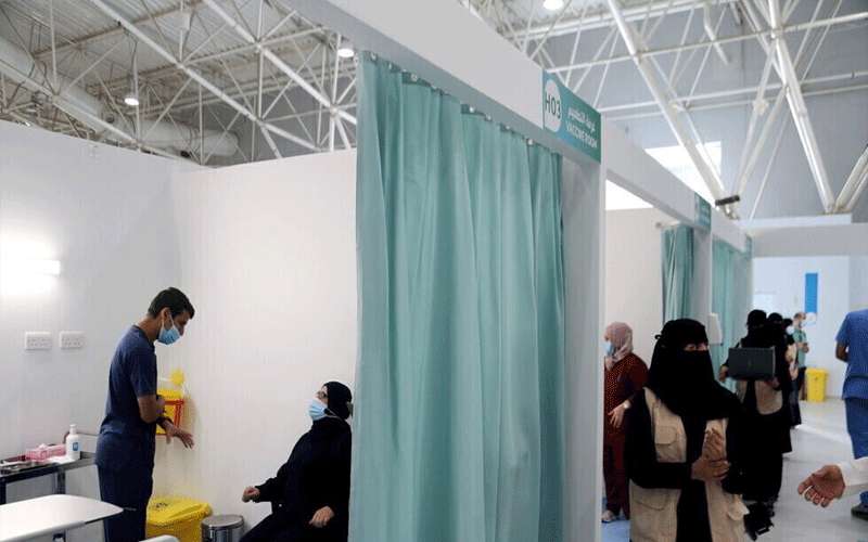 السعودية تصدر بيانا حول لقاحات كورونا