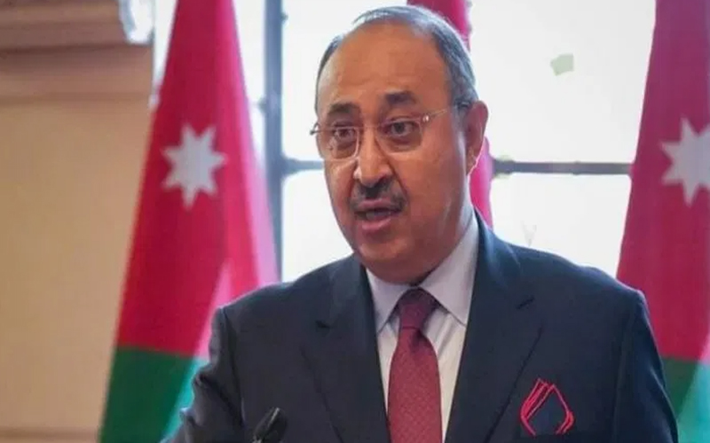 الحكومة: إلغاء حظر الجمعة والجزئي مشروط