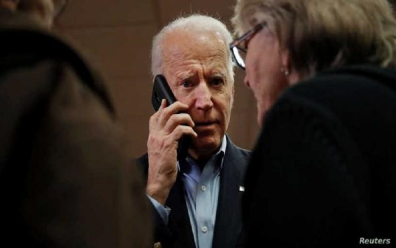 بايدن لابنة فلويد: والدك سيغير العالم