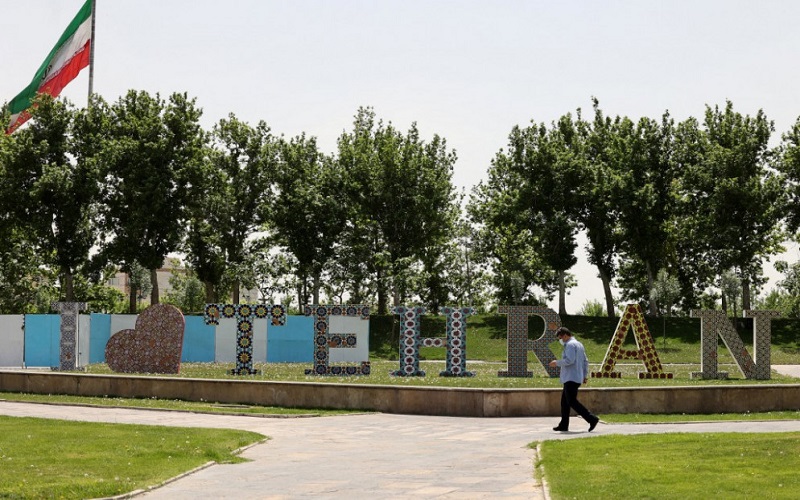 إيران تحظر دخول المسافرين من الهند