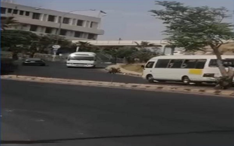 ضبط حافلة نقل متوسط تسير عكس