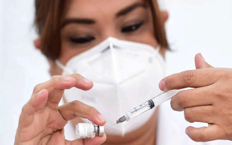 الصحة تطلب أسماء الكوادر الصحية الغير