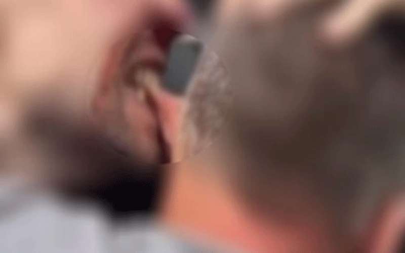 شاب يقضم أذن ثلاثيني في عمان