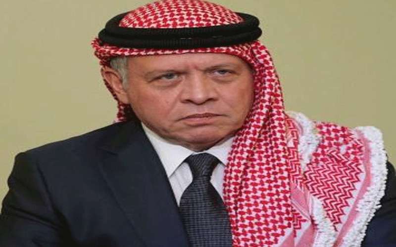 وليا عهد البحرين وأبو ظبي يعزيان