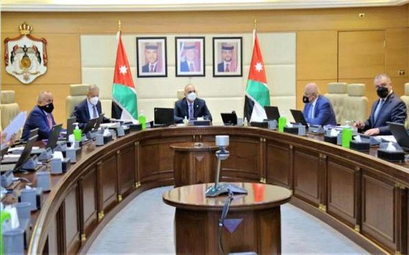 الحكومة تقر نظام ترخيص شركات الصرافة