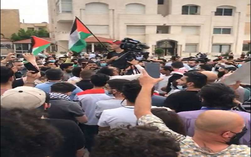 وقفة احتجاجية قرب السفارة الاسرائيلية في