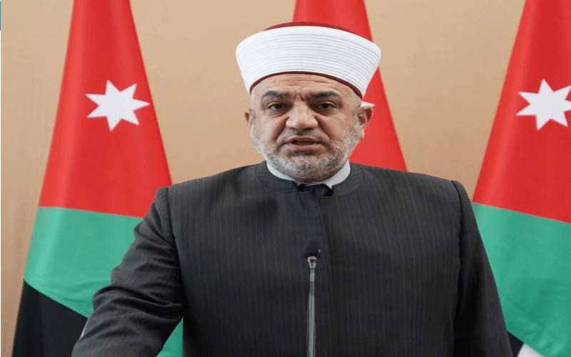 وزير الاوقاف يفوض مدراء الأوقاف لإقامة