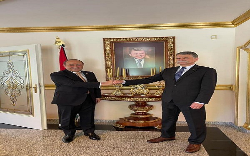 نفاع يلتقي رئيس مجلس النواب الهنغاري
