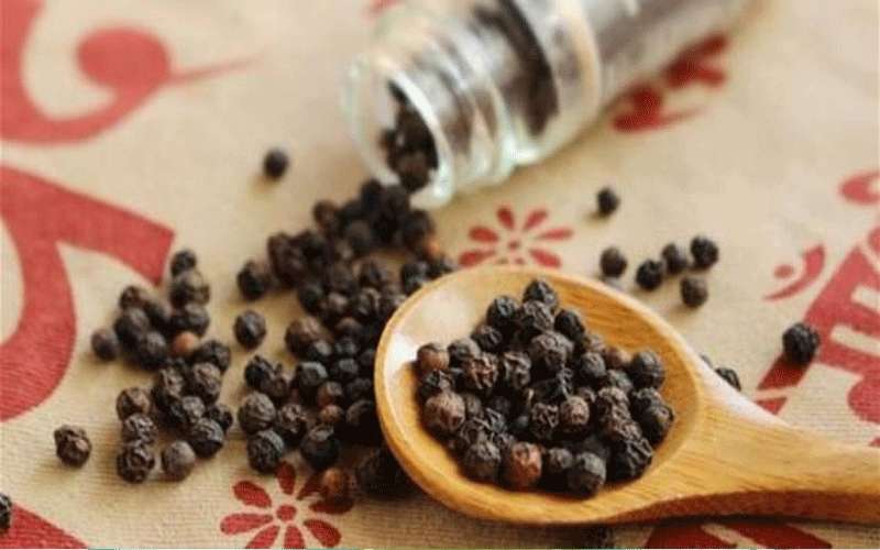 يحمي البشرة والأسنان.. 10 فوائد صحية