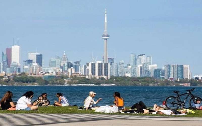 كندا تعيد فتح هذه المقاطعة