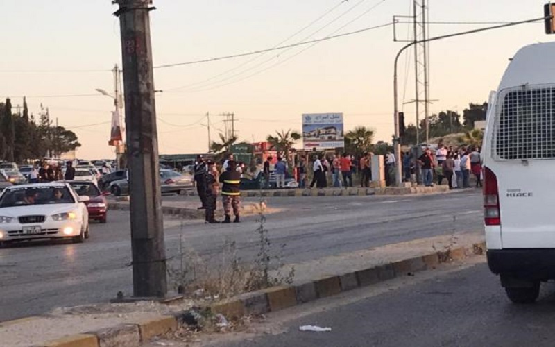 اغلاق طريق البحر الميت احتجاجا على